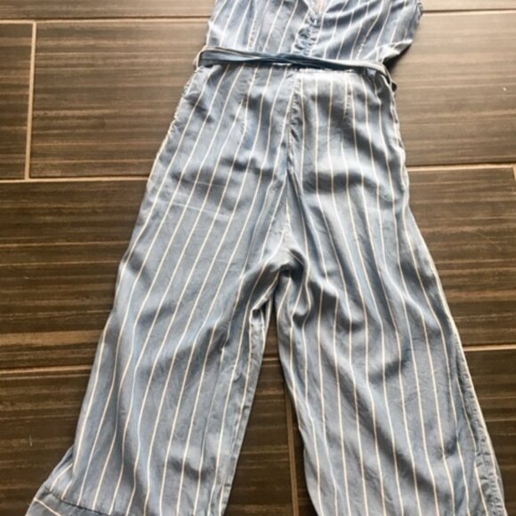 FATE  tencel blue/white striped jumpsuit with tie up halter neck size small - Picture 11 of 13